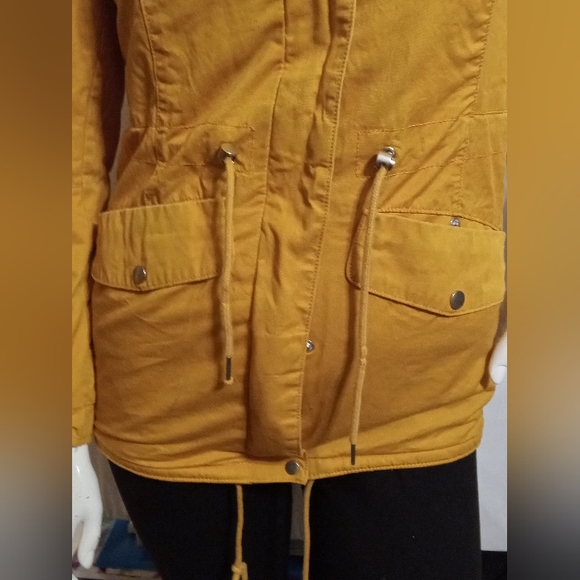 Divided winter coat - Picture 8 of 16